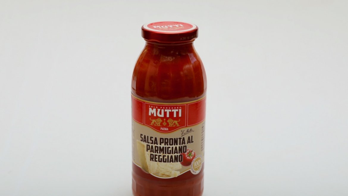 Tomato Sauce with Parmigiano Cheese