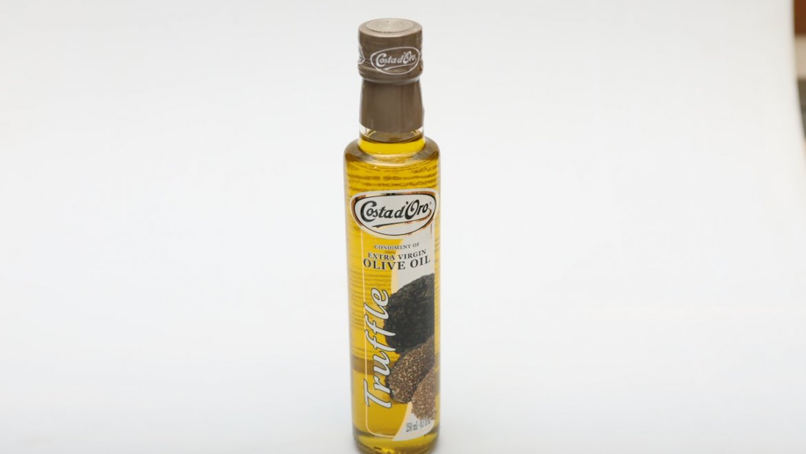 Unrefined Olive Oil with truffle